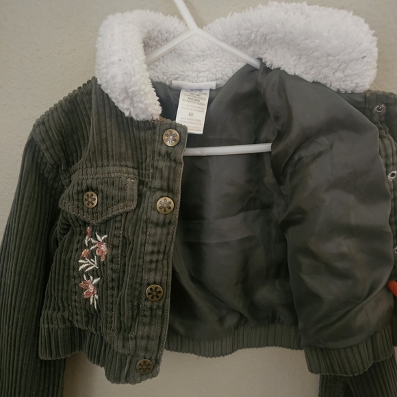 Daisy Fuentes Kids Green Corduroy Cropped Jacket with Floral Design - Picture 9 of 10
